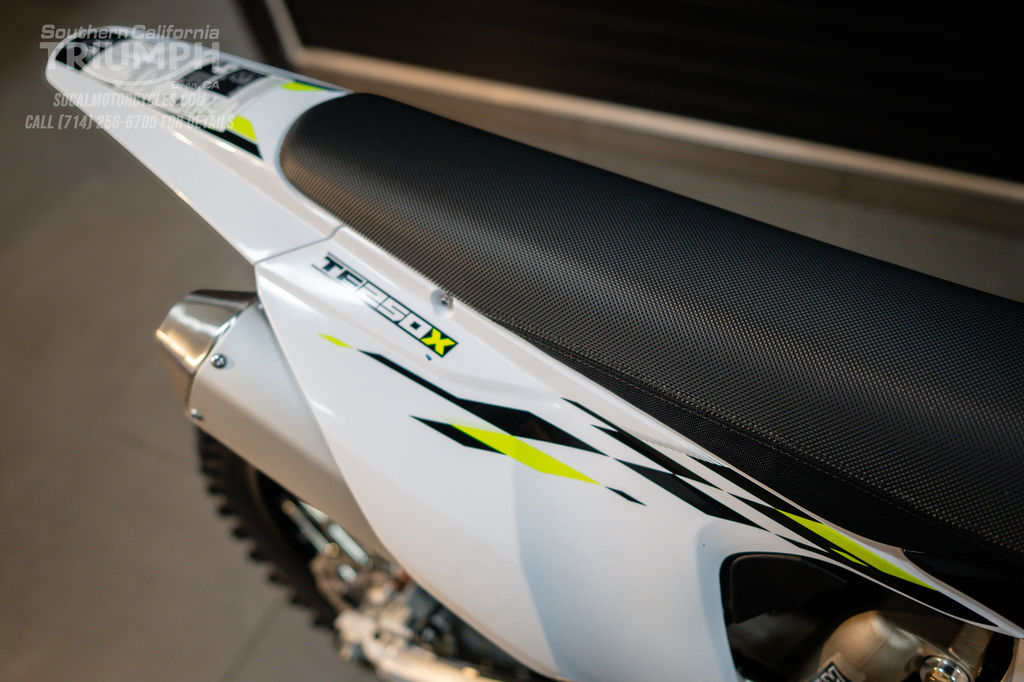 New 2026 Triumph TF 250-X — stock TCK8974 — photo 3